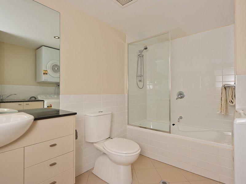 69/131 Adelaide Terrace, East Perth WA 6004