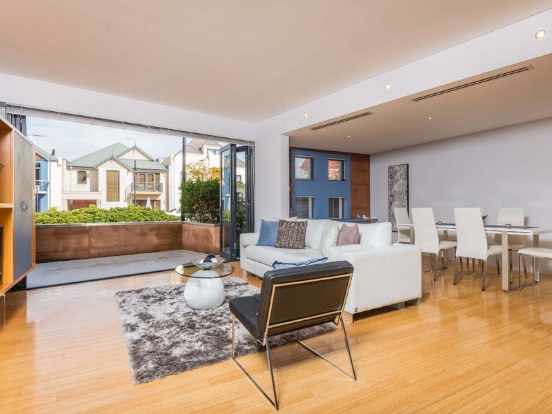 22 Old Belvidere Promenade, East Perth WA 6004