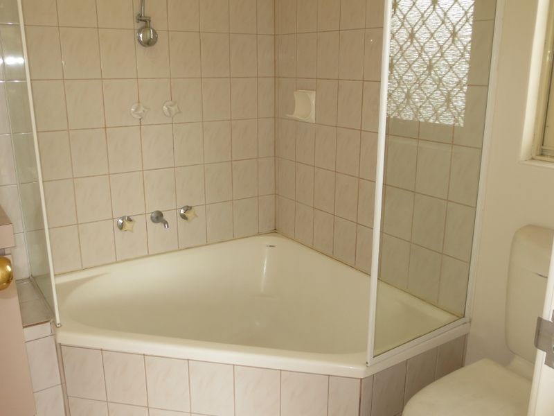 1 Meakins Court, Bayswater WA 6053