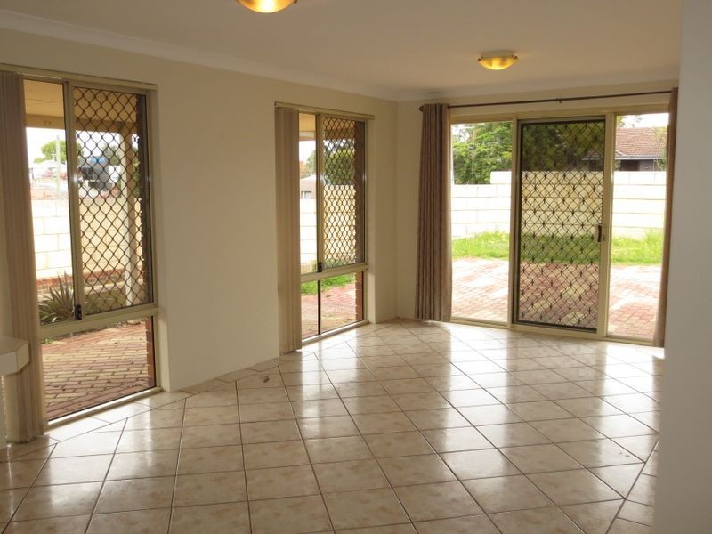 1 Meakins Court, Bayswater WA 6053