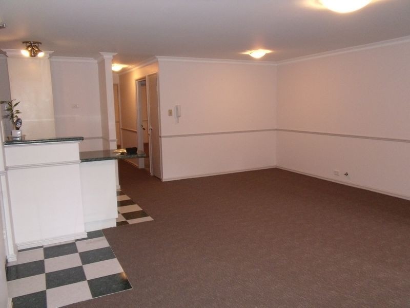 33/30 Bishops Row, East Perth WA 6004