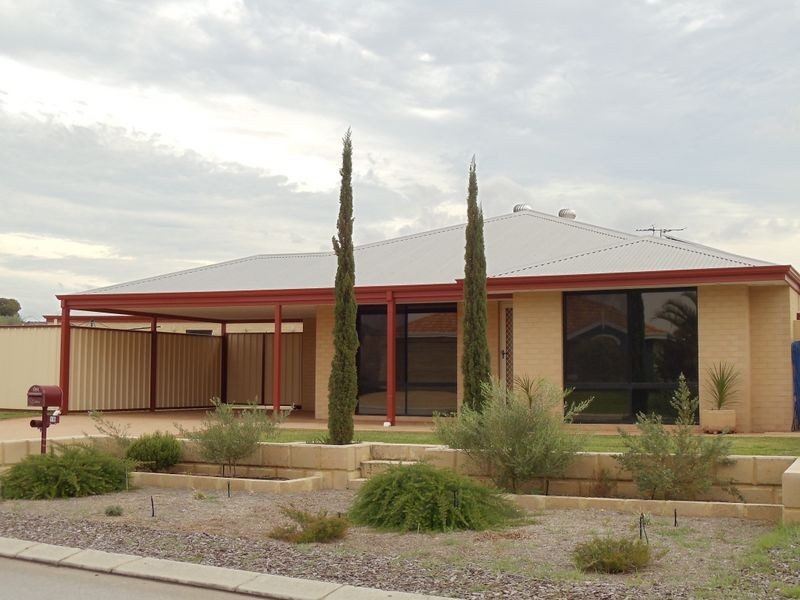 16 Shelduck Crescent, Beechboro WA 6063