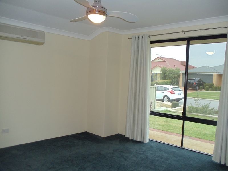 16 Shelduck Crescent, Beechboro WA 6063