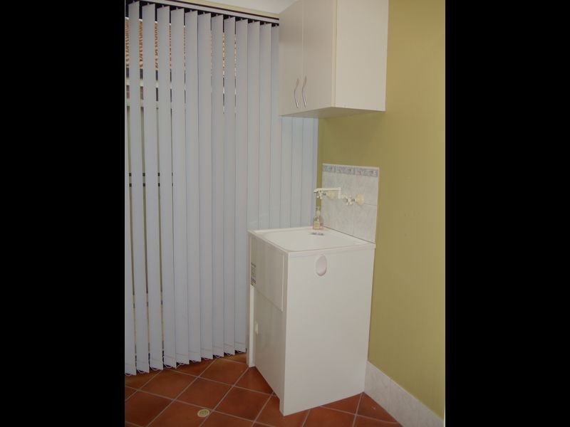 16 Shelduck Crescent, Beechboro WA 6063