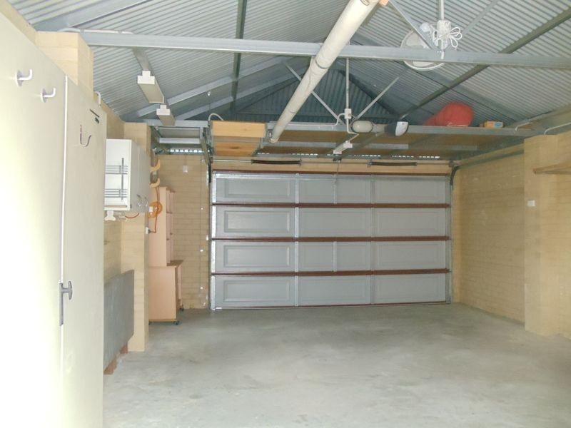 16 Shelduck Crescent, Beechboro WA 6063