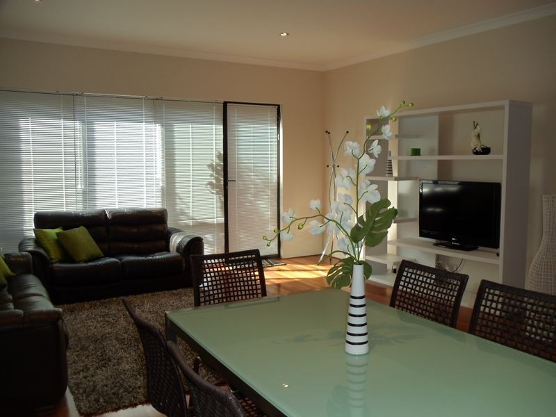 18 Boans Lane, East Perth WA 6004