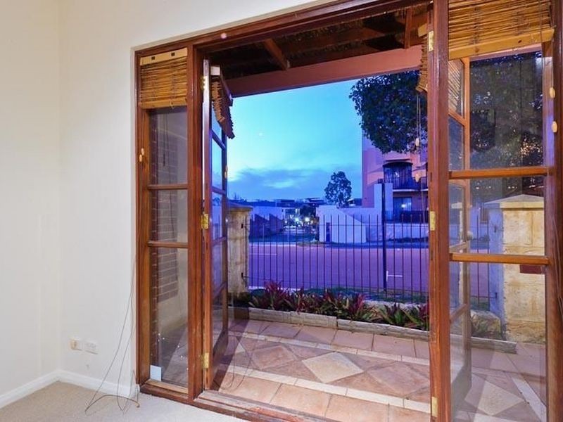 19C Wittenoom Street, East Perth WA 6004