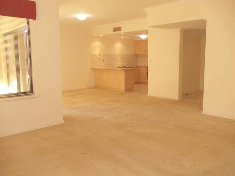 2/40 Victory Terrace, East Perth WA 6004