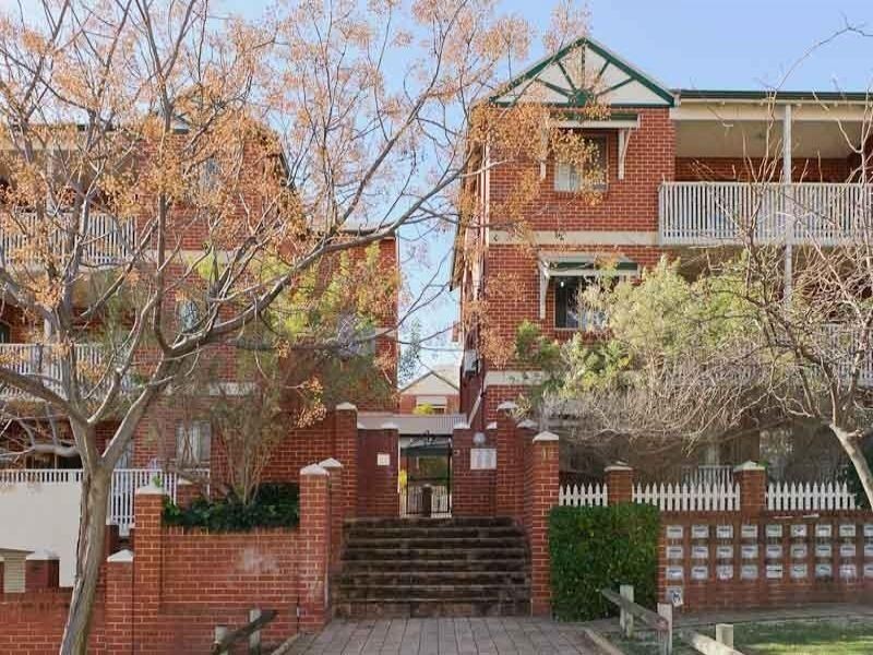 24/48 Wellington Street, East Perth WA 6004