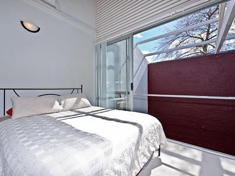 18 Little Brown Street, East Perth WA 6004