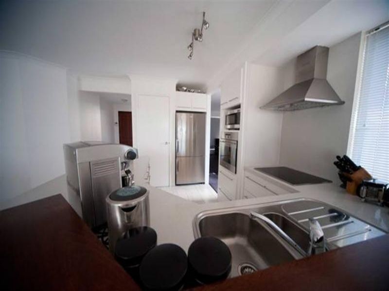 11 Josephine Way, Alexander Heights WA 6064