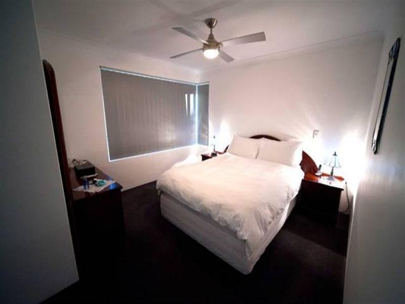 11 Josephine Way, Alexander Heights WA 6064