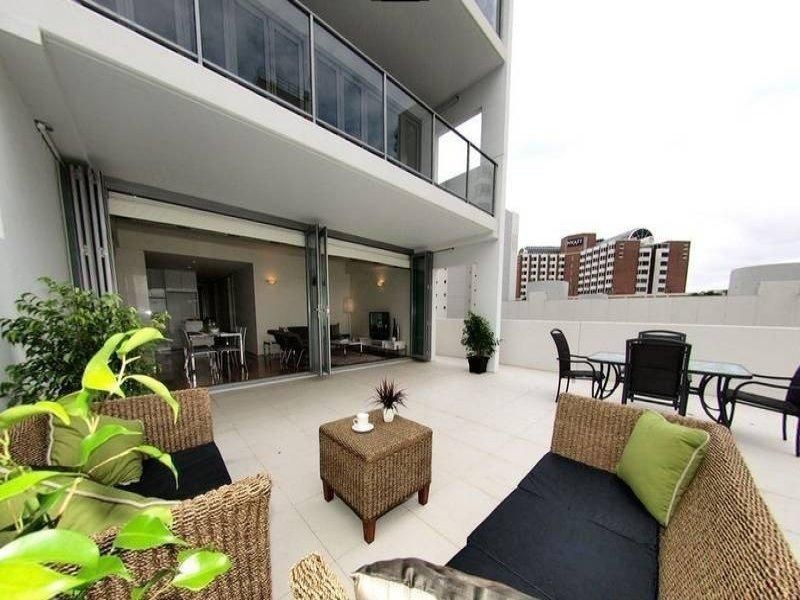 27/151 Adelaide Terrace, East Perth WA 6004