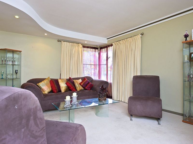 7 Goshawk Gardens, Ballajura WA 6066