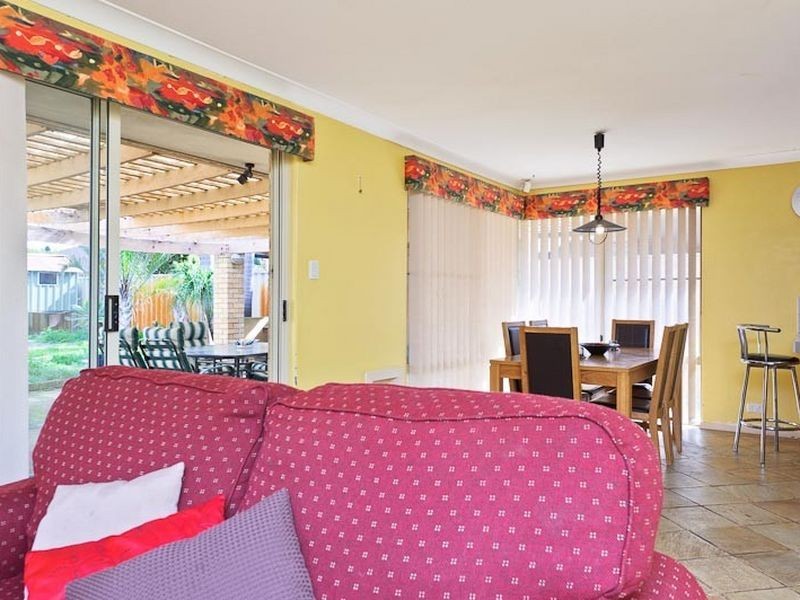 7 Goshawk Gardens, Ballajura WA 6066