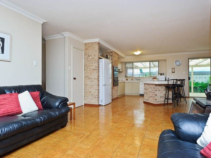 14 Hardaker Street, Eden Hill WA 6054