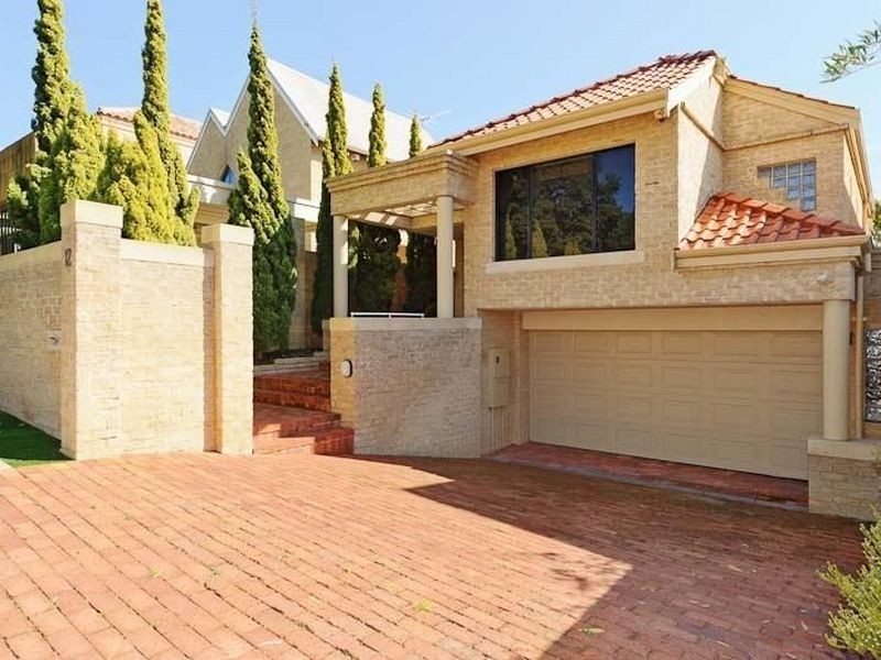 12 Reginald Street, Cottesloe WA 6011