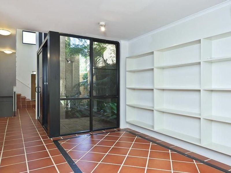 12 Reginald Street, Cottesloe WA 6011