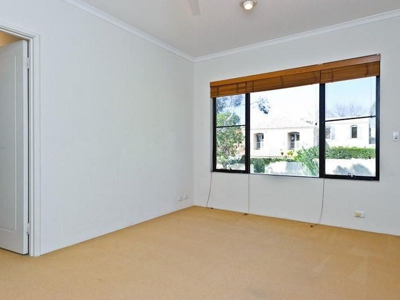 12 Reginald Street, Cottesloe WA 6011