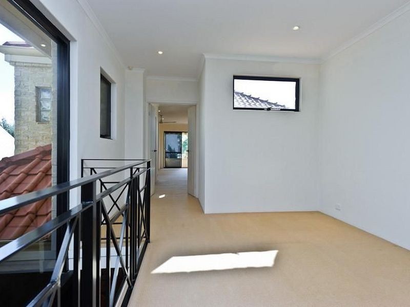 12 Reginald Street, Cottesloe WA 6011