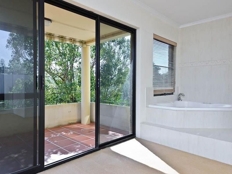 12 Reginald Street, Cottesloe WA 6011