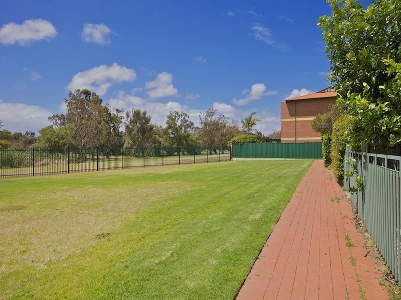 72/115 Herdsman Parade, Wembley WA 6014
