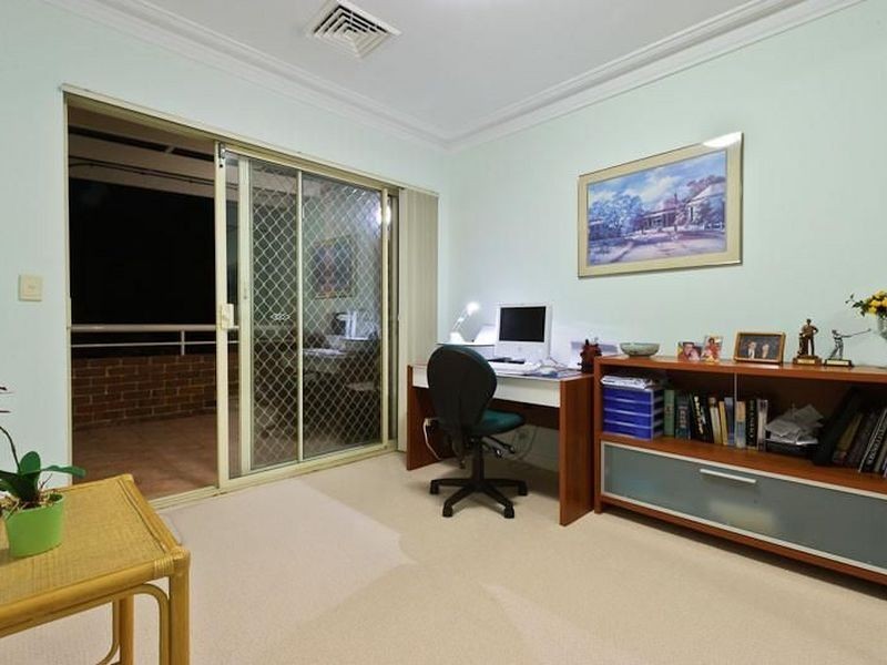 52 Henry Lawson Walk, East Perth WA 6004