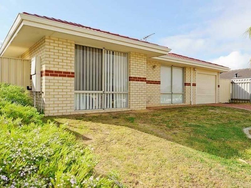 61 Frond Circuit, Banksia Grove WA 6031