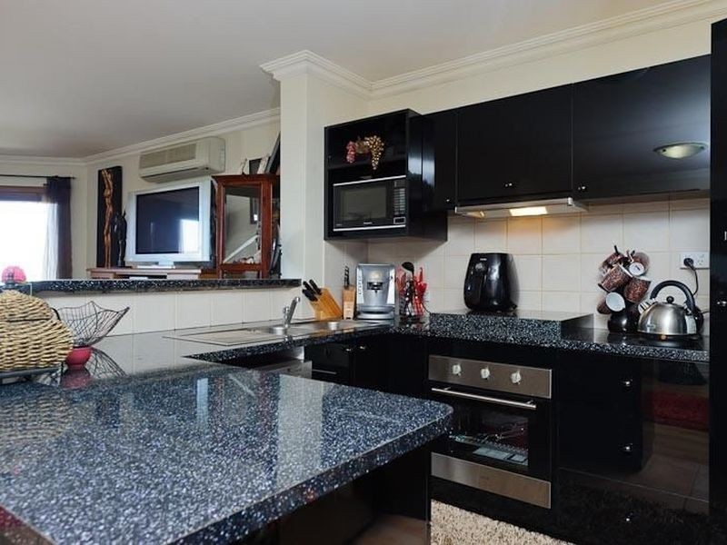 9/28 Waterloo Crescent, East Perth WA 6004