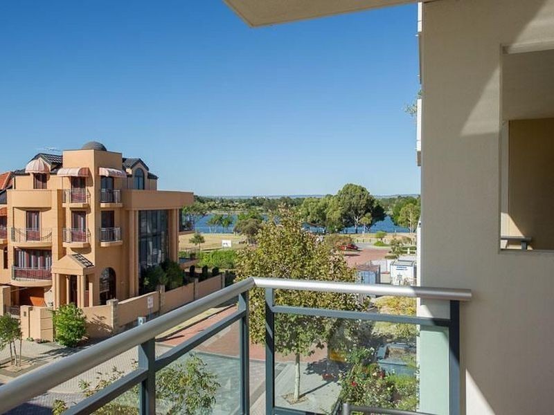 19/1 Henry Lawson Walk, East Perth WA 6004