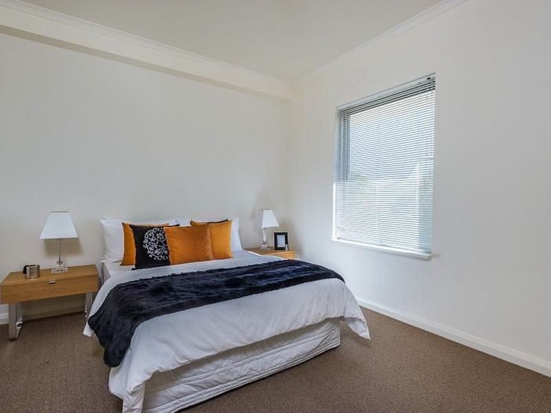 19/1 Henry Lawson Walk, East Perth WA 6004