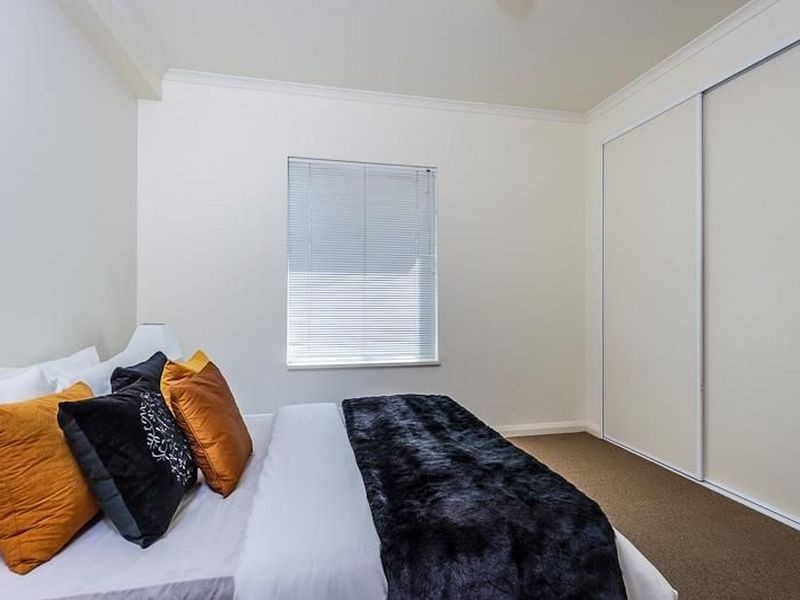 19/1 Henry Lawson Walk, East Perth WA 6004