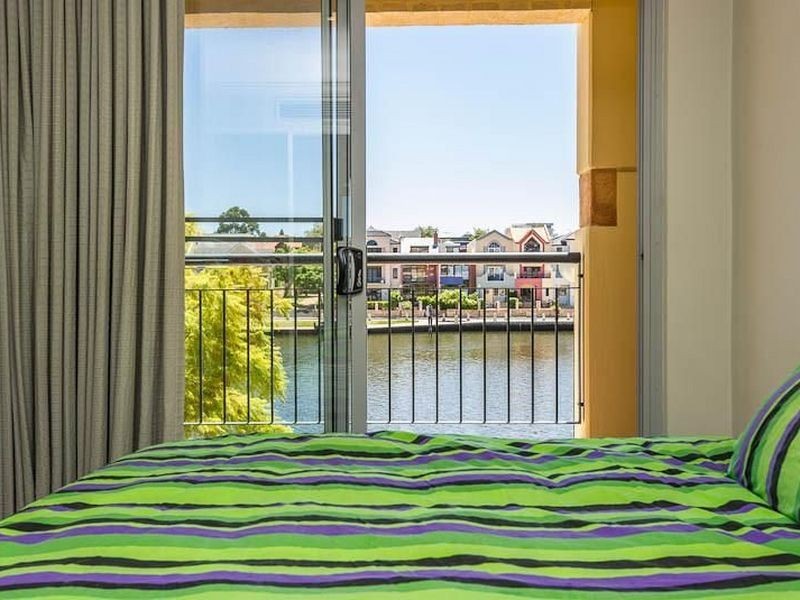 27/20 Royal Street, East Perth WA 6004