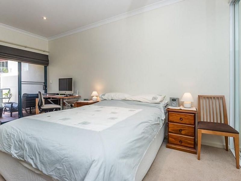 3/24 Saunders Street, East Perth WA 6004