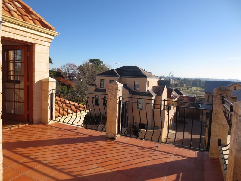 39 Arden Street, East Perth WA 6004