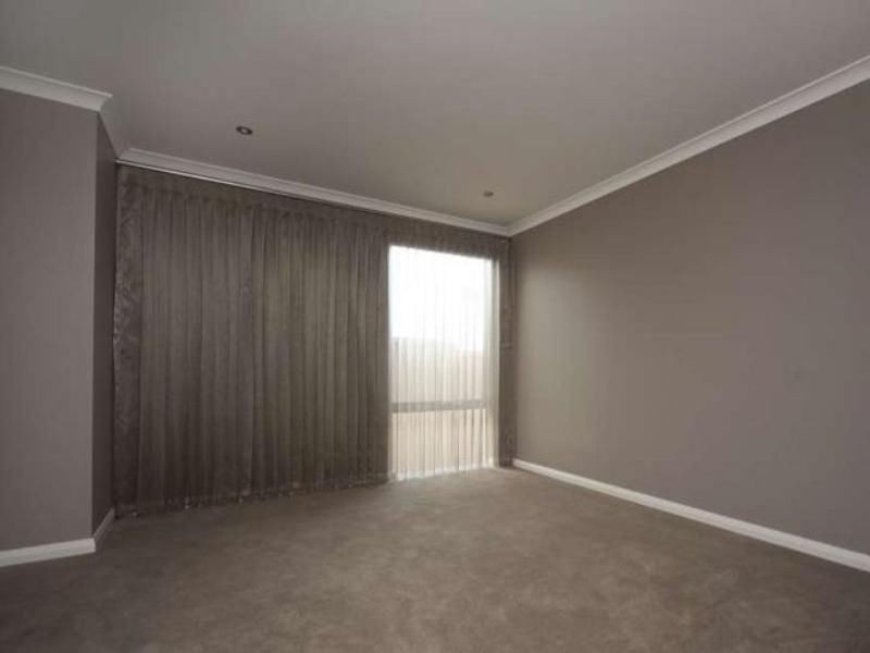4A Burns Avenue, Yokine WA 6060