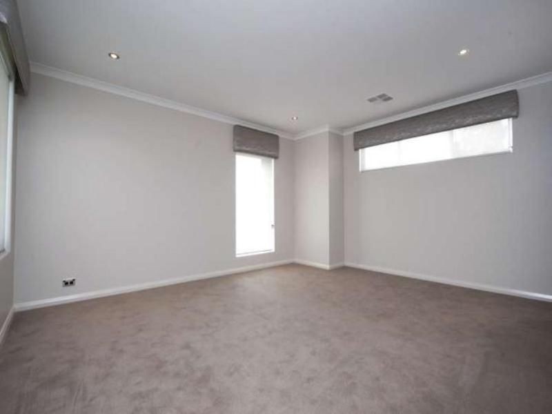 4A Burns Avenue, Yokine WA 6060