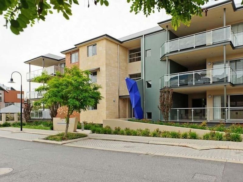 2/35 Tully Road, East Perth WA 6004