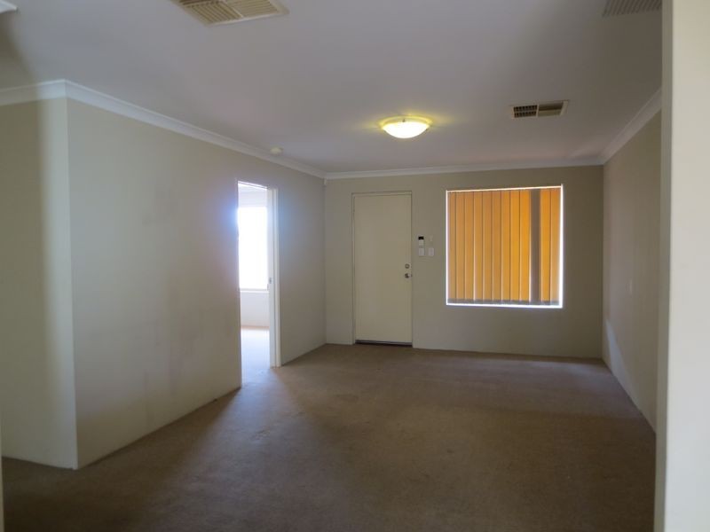 2/24 Eastdene Circle, Nollamara WA 6061