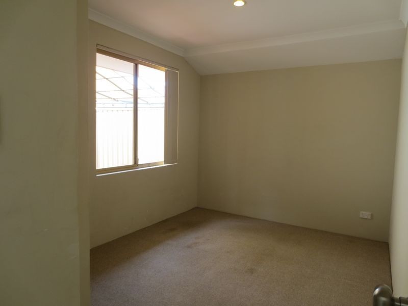 2/24 Eastdene Circle, Nollamara WA 6061