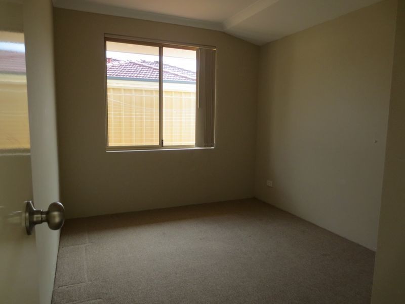 2/24 Eastdene Circle, Nollamara WA 6061