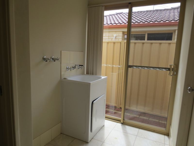 2/24 Eastdene Circle, Nollamara WA 6061