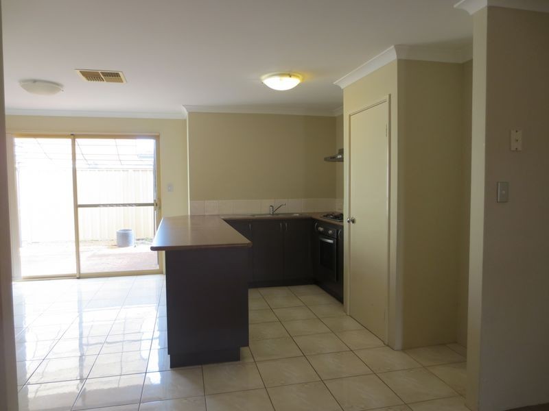 2/24 Eastdene Circle, Nollamara WA 6061