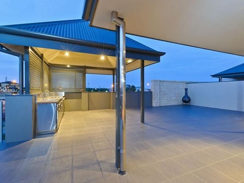 8/35 Tully Road, East Perth WA 6004