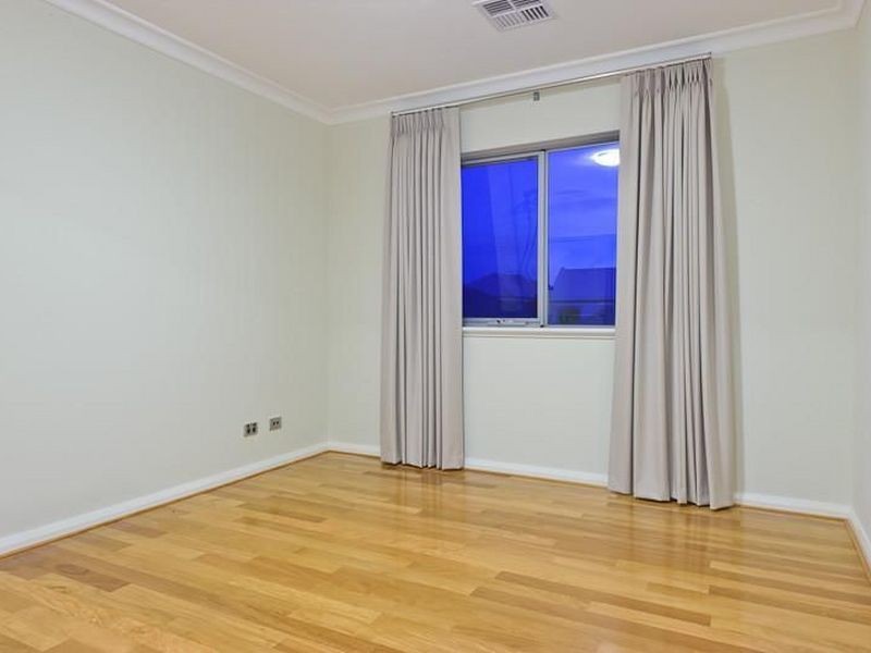 8/35 Tully Road, East Perth WA 6004