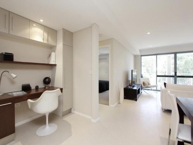 6/1 Tanunda Drive, Rivervale WA 6103