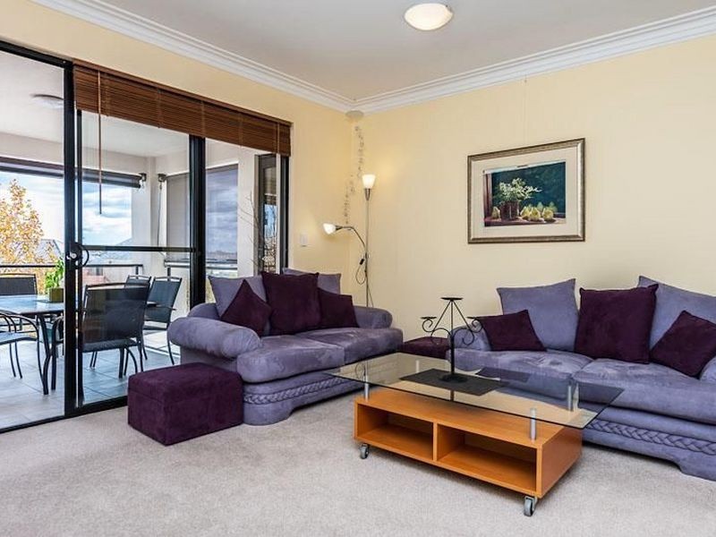 10/25 Haig Park Circle, East Perth WA 6004
