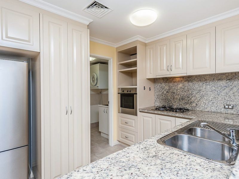 10/25 Haig Park Circle, East Perth WA 6004
