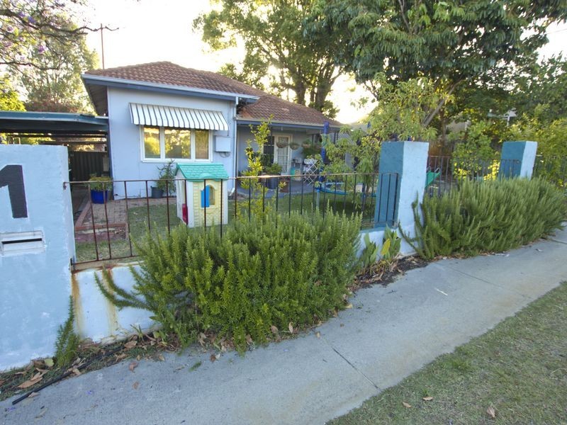 1 Rosebery Street, Bayswater WA 6053