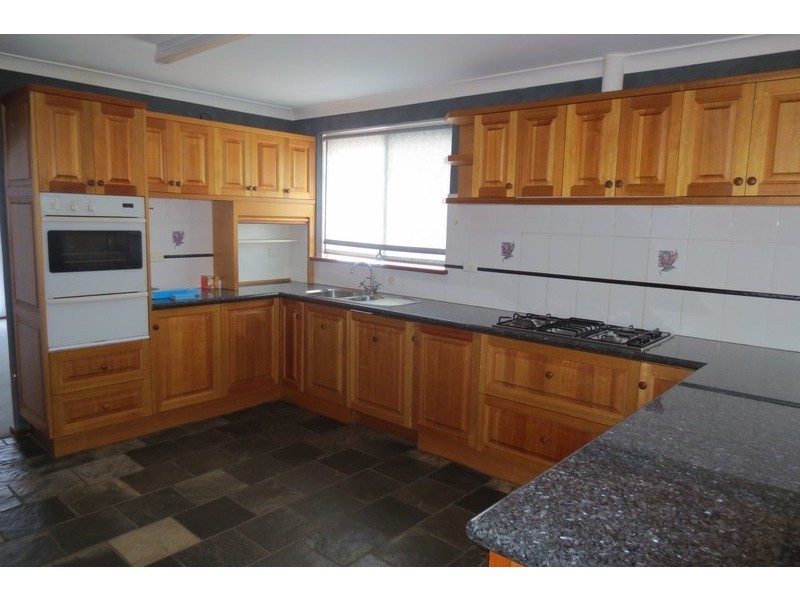 84 Grove Road, Lesmurdie WA 6076